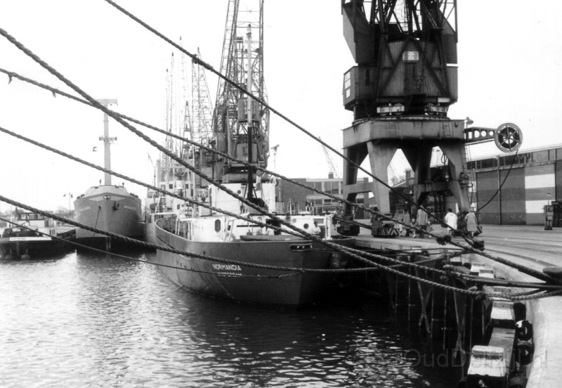 Haven Delfzijl in 1969 1.jpg